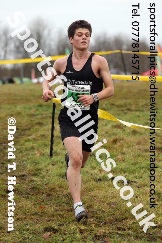 Mens under-20s North Eastern Cross Country, Aykley Heads, Durham. Photo: David T. Hewitson/Sports for All Pics
